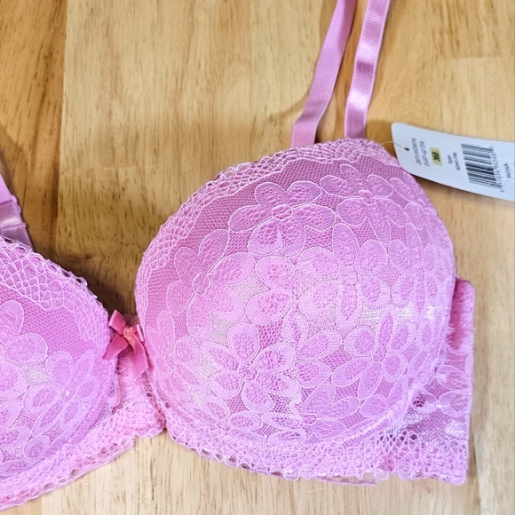 New✨️Extreme Pushup Bra - Picture 5 of 9